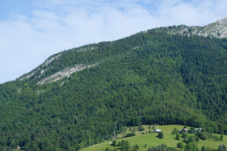 Montagne de Motzon at Aillon-le-Jeune