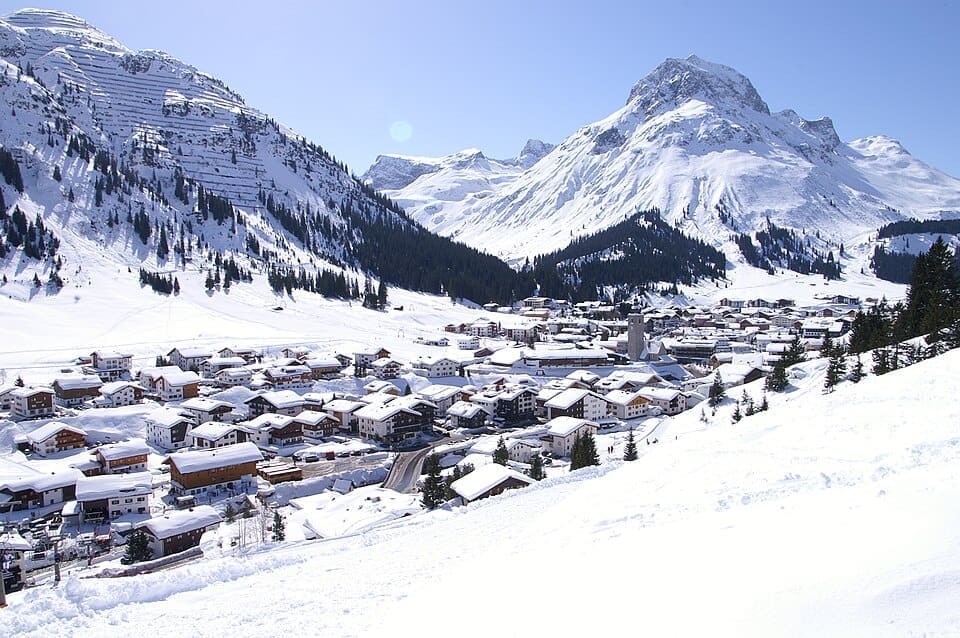 Winter landscape of Lech am Arlberg with Omeshorn and Rüfikopf peaks
