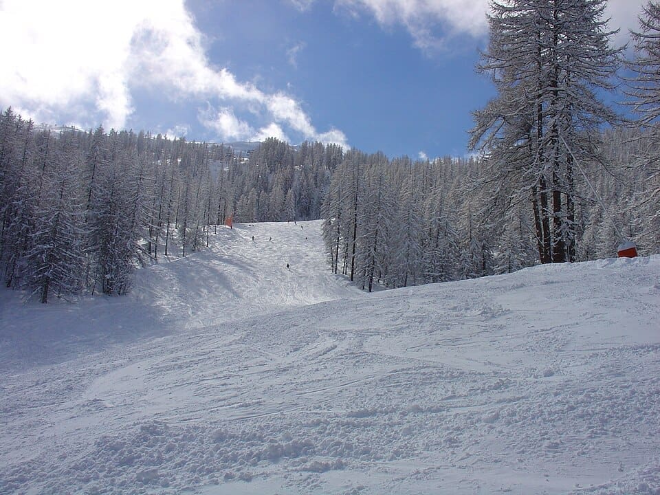 Ski slope 'Clos d'Aval' at Puy-Saint-Vincent in the French Hautes-Alpes
